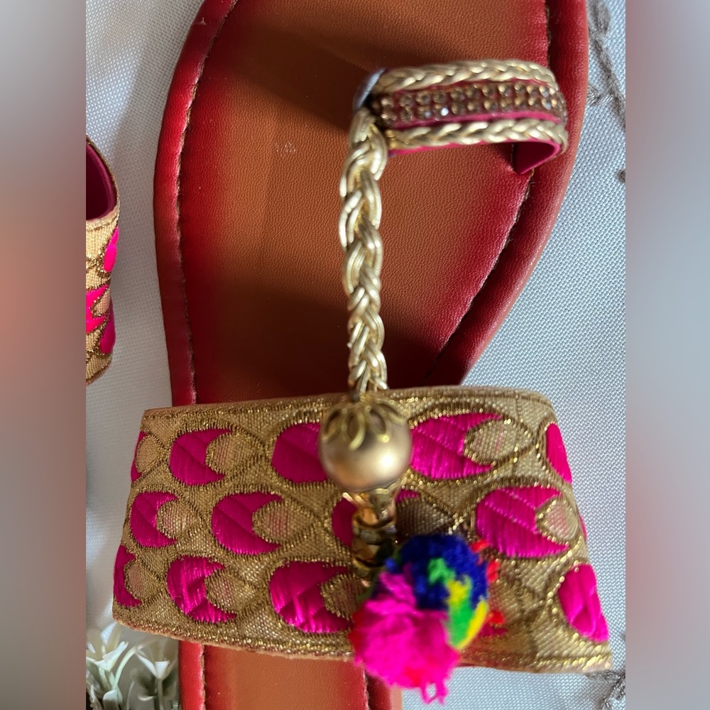 KOLHAPURIS Indian Sandals - Picture 3 of 7
